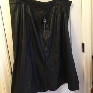Jessica London A-Line Black Skirt Faux Leather Size 24W NWT